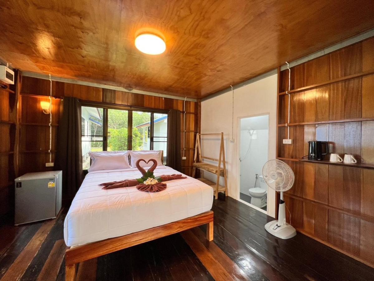 Koh Jum Paradise Resort Bagian luar foto