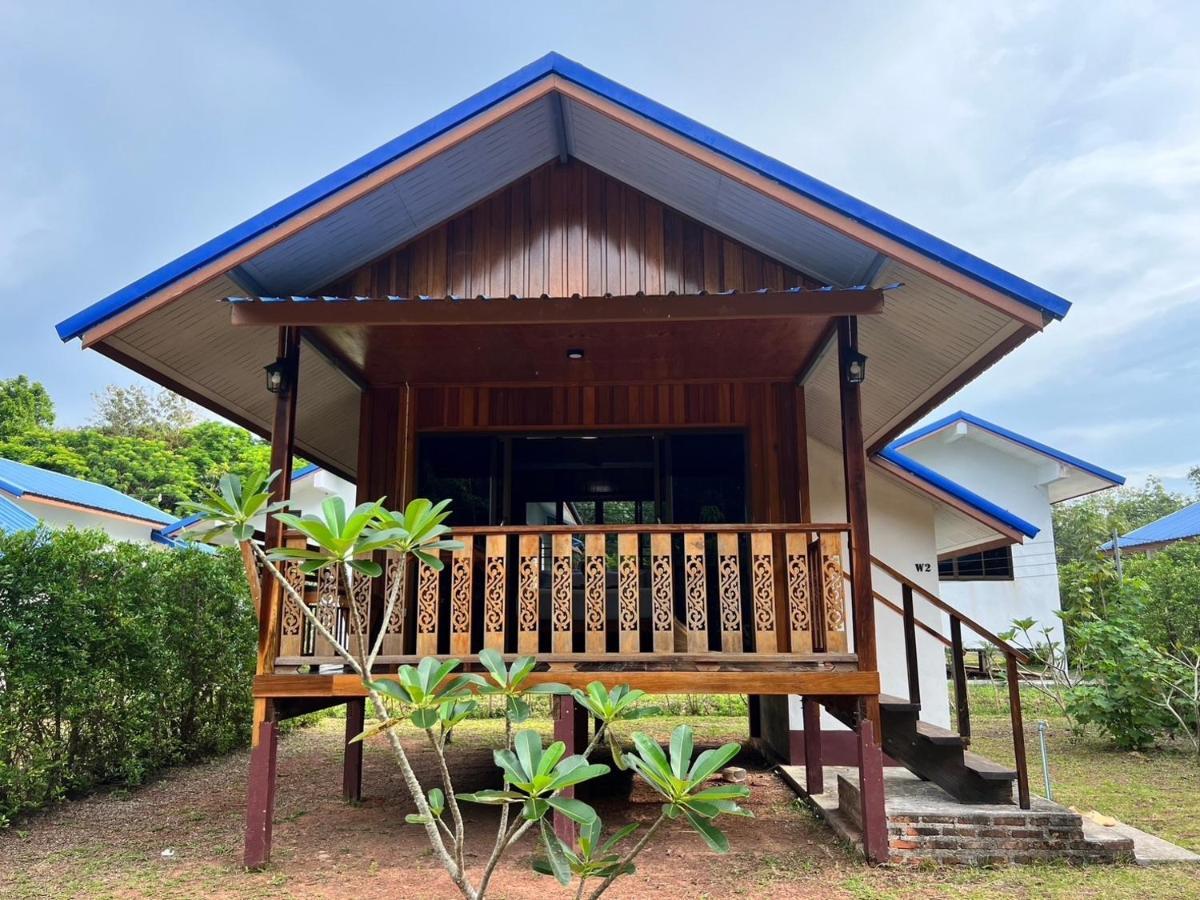 Koh Jum Paradise Resort Bagian luar foto