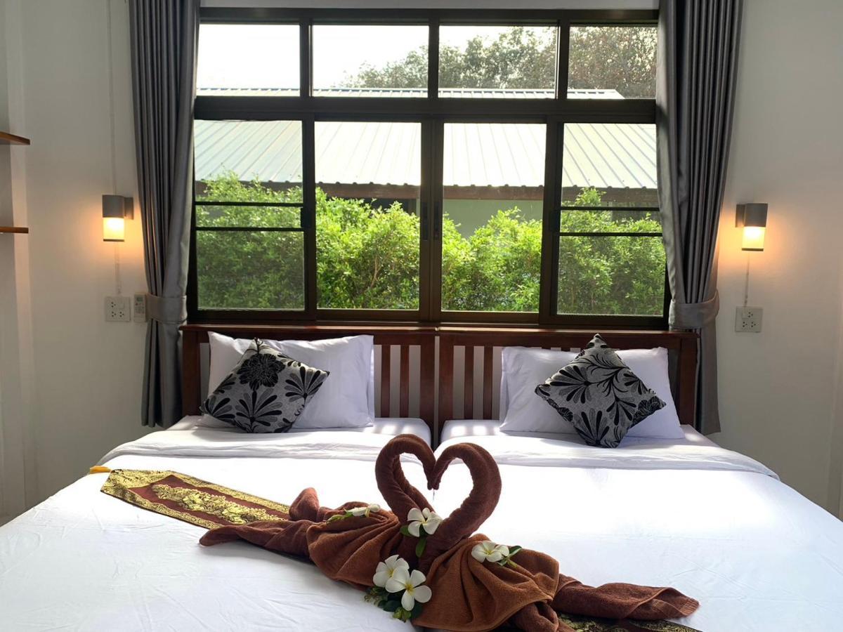 Koh Jum Paradise Resort Bagian luar foto