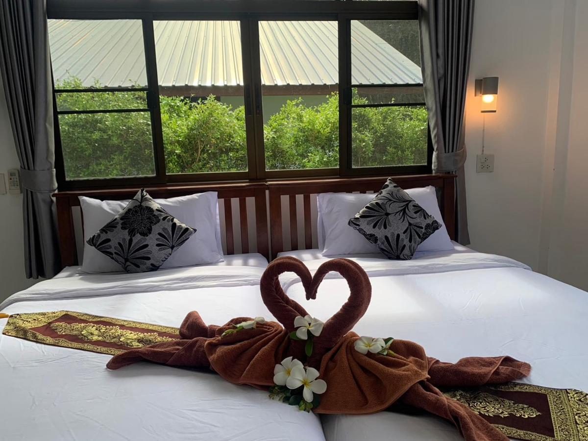 Koh Jum Paradise Resort Bagian luar foto
