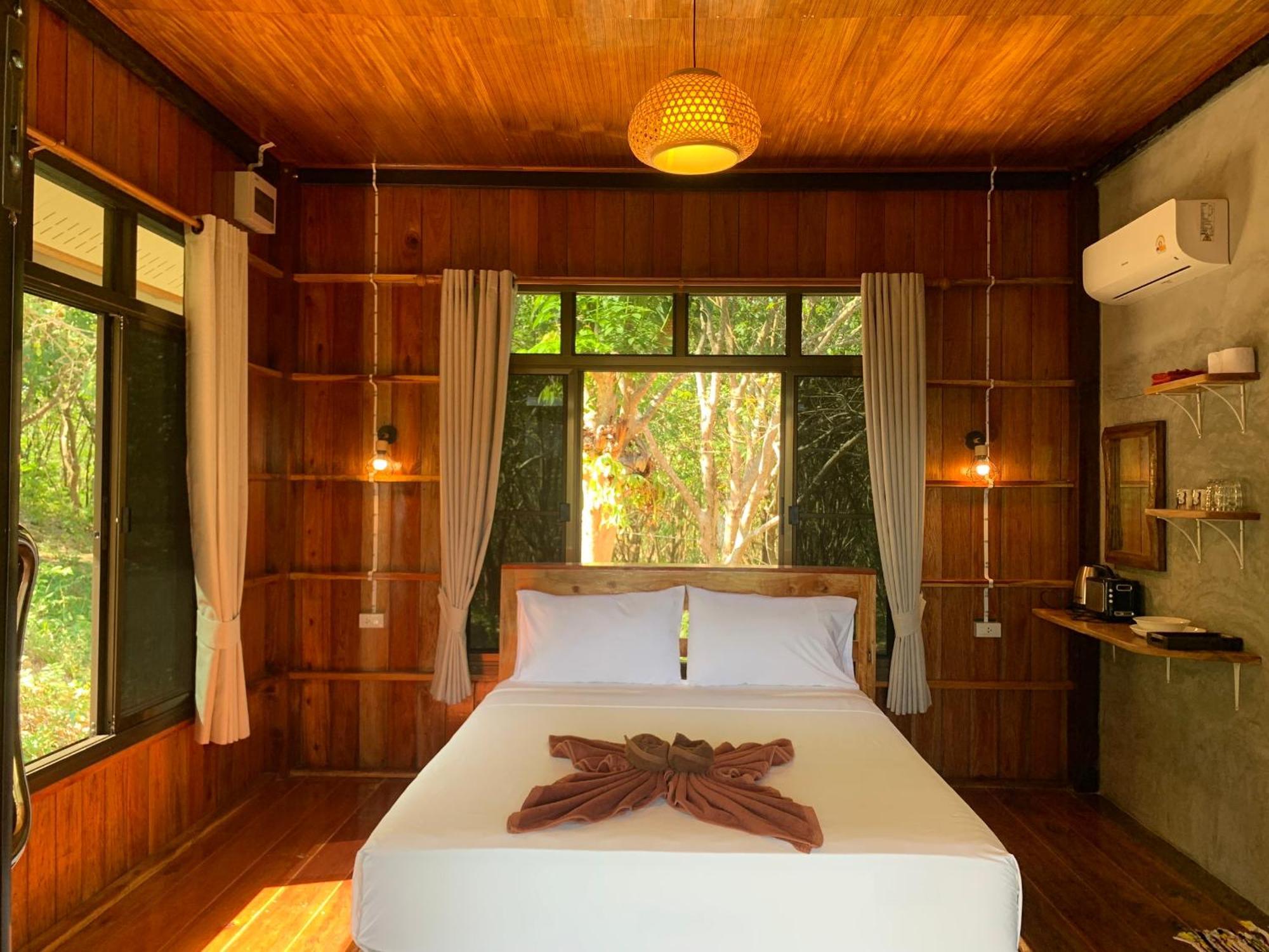 Koh Jum Paradise Resort Bagian luar foto